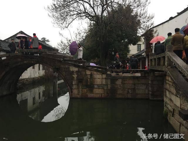 时尚的詹娜